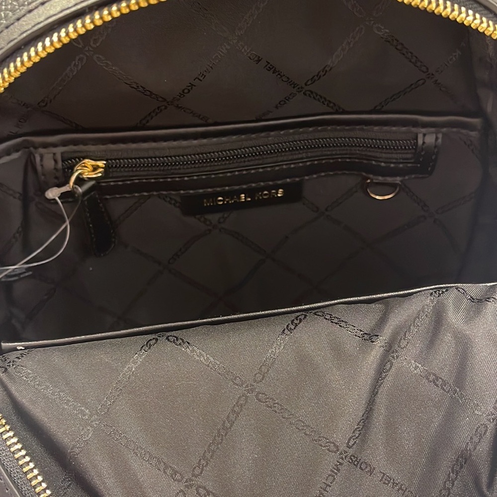 Michael Kors Womens Valerie Medium Logo Backpack 30F2G9VB2B 
Black
NWT - Picture 12 of 16